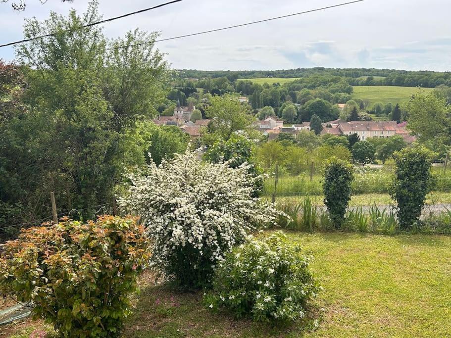 Maison Au Coeur Du Perigord Vert Javerlhac-et-la-Chapelle-Saint-Robert Bagian luar foto
