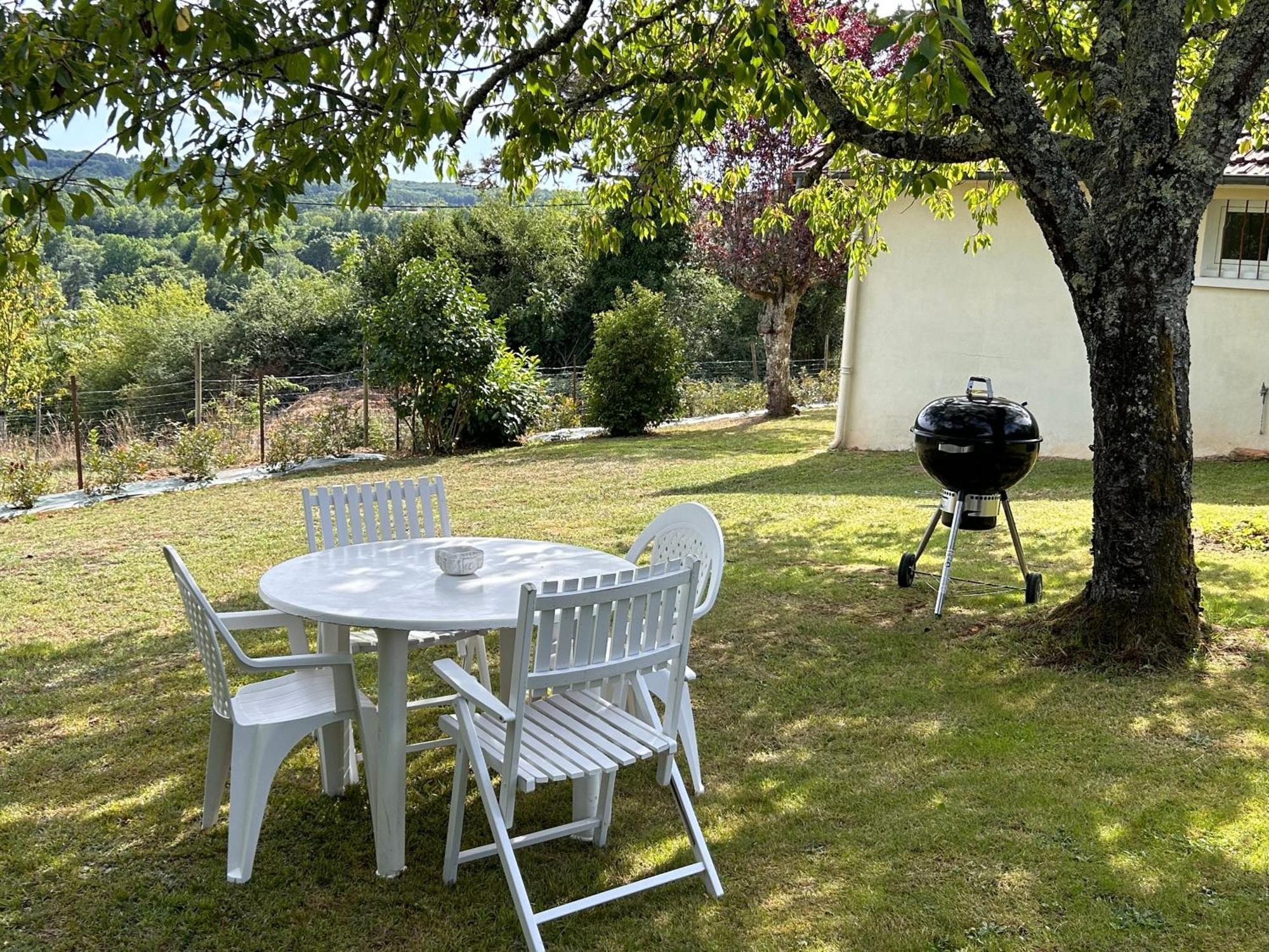 Maison Au Coeur Du Perigord Vert Javerlhac-et-la-Chapelle-Saint-Robert Bagian luar foto